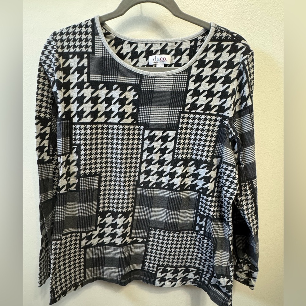 Denim & Co Women's Plaid Jacquard Pullover Top Shirt .. Size Large NWOT